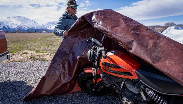 Jak vybrat nejlepší nákladní plachtu pro maximální ochranu a odolnost